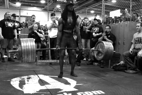leeroyjenkz88:  joeperdepoepie:  Richard “The Ant” Hawthorne (130 lbs/59kg) doing a 610lbs/276kg deadlift for 4 reps at the Animal Cage. [x]  Let’s just take a moment to recognize the fact that he’s lifting 4.75x his body weight for 4 reps.  Without