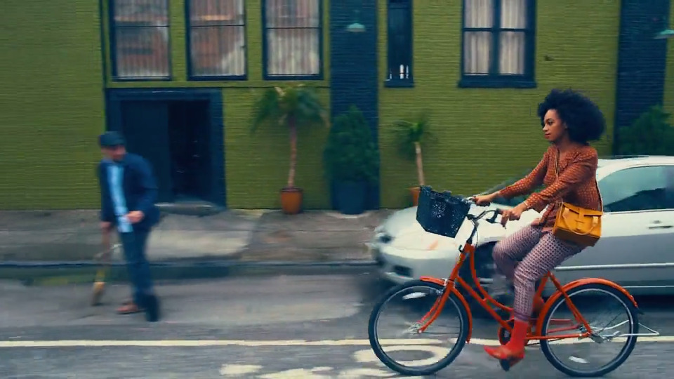 screencapstyle:  Solange - Locked in Closets // Orange 