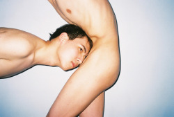 aewski:  Ren Hang 