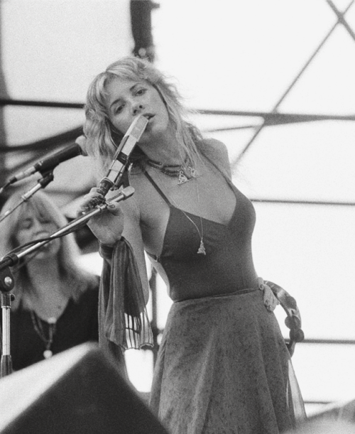 decadesfashion:Stevie Nicks photographed by Steve Joester during a Fleetwood Mac concert at JFK Stad