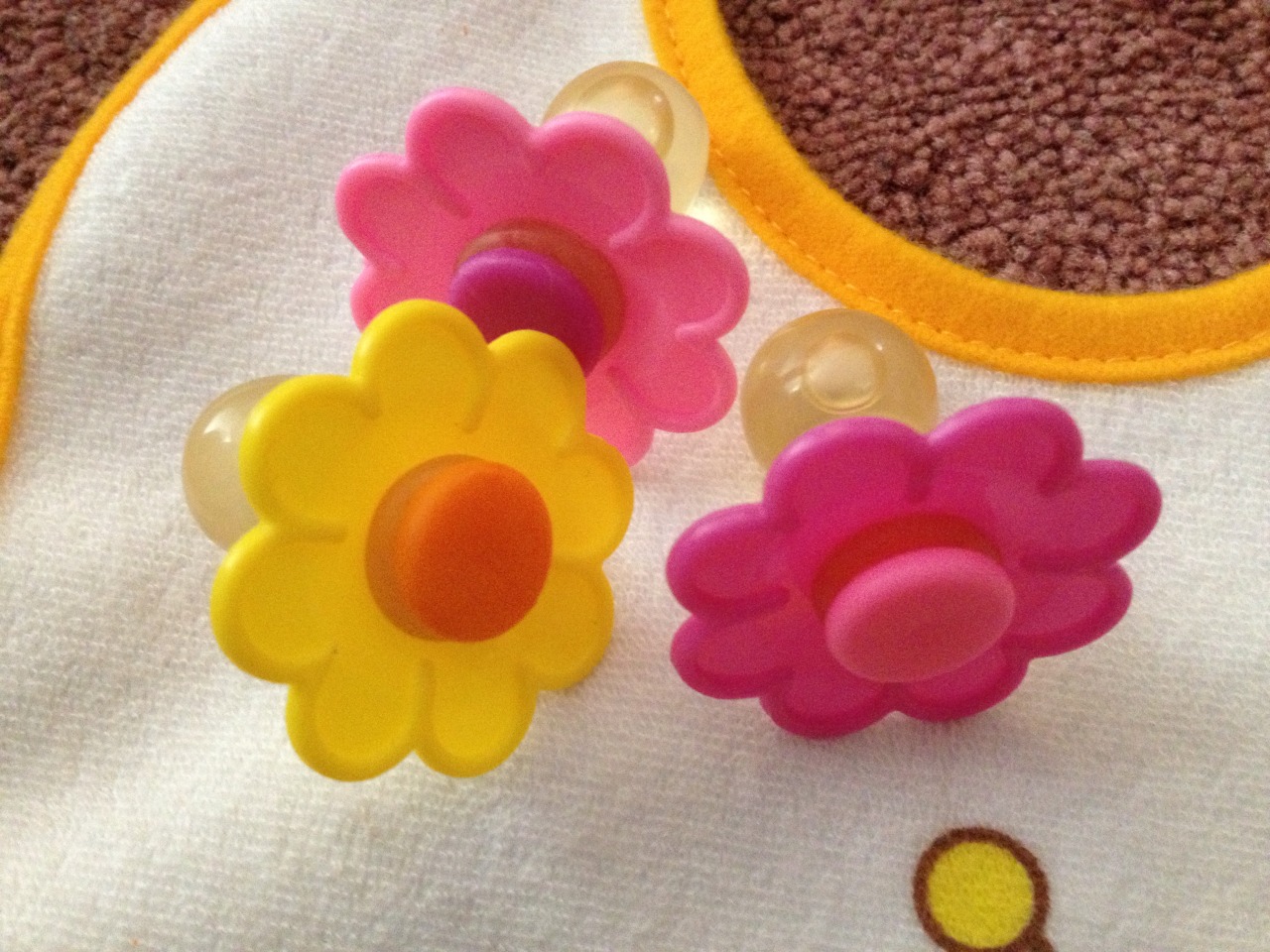 Today I go to the supermarket and I found these flowers&hellip;.I lov3 my new