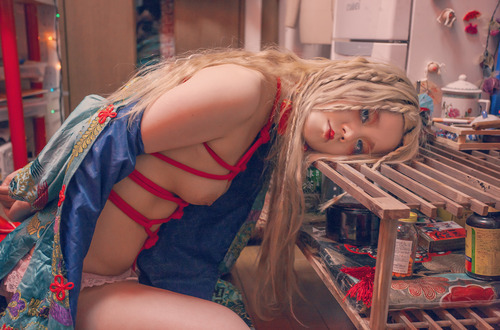 saku-sakura:  ropealltheway:  Daily BDSM HD Photos HERE  💜
