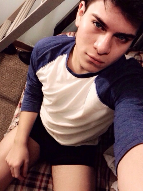 hotguyshotunderwear:  Look at this sexy follower submission from http://67m.tumblr.com sitting in his bulging undies!  Keep them cummin~