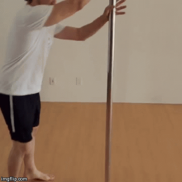 queenoffrenchfries:  Markiplier and the pole. Markipoler. 