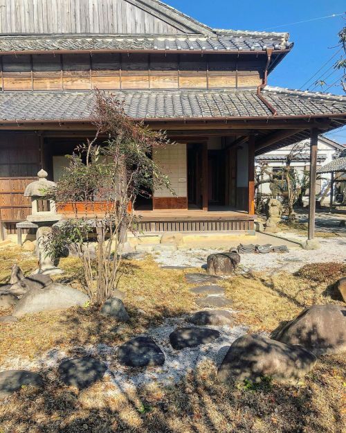 旧岡家住宅（西の岡邸）[ 高知県田野町 ] Former Okake House Garden, Tano, Kochi の写真・記事を更新しました。 ーータレント #ユージ さん中心に修復された枯山