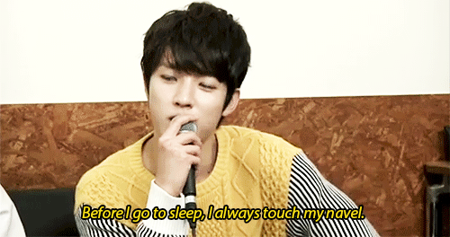 sungjongontop:  Q: Do you guys have any weird habits?Rough translation by Adri 