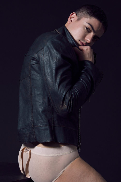 dannyboi2:  Sexy As FukA KALTBLUT exclusive Luca Lombardi at Agency URBN Models