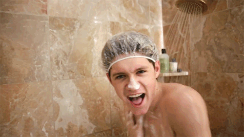 thefrenchwall:  marcelovieira:  i am extremely perturbed  is that the blond guy from one direction?