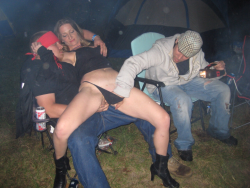 drunk-chicks-party:Check out this awesome