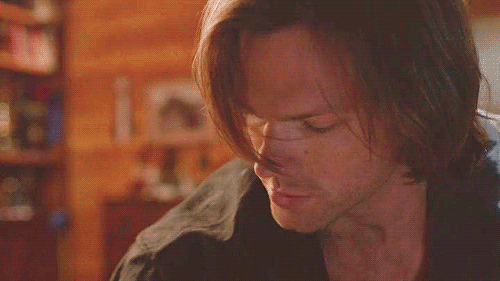 deanplease:  “I’m fairly certain that that mop is solely responsible for the 10th-season pickup.” -Jensen Ackles  x