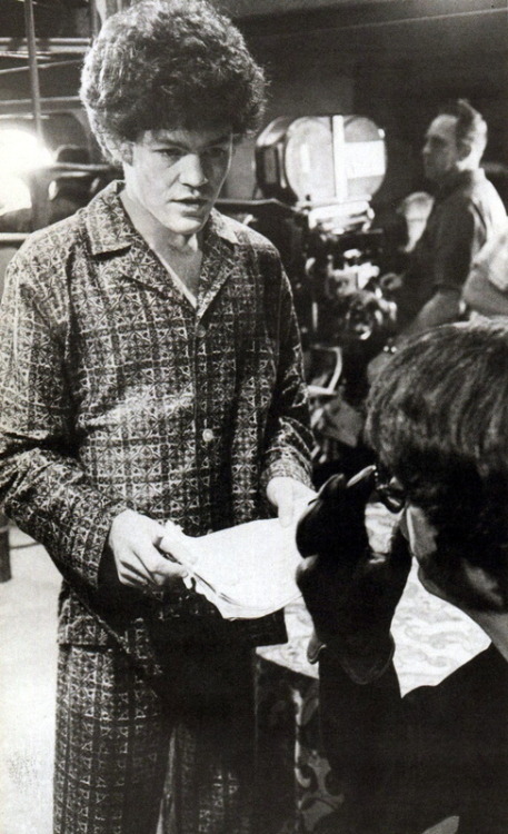 Micky directing Mike in the Frodis Caper.  Pic by Henry Diltz.