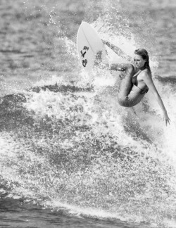 surfing-girls:  Surf Girl
