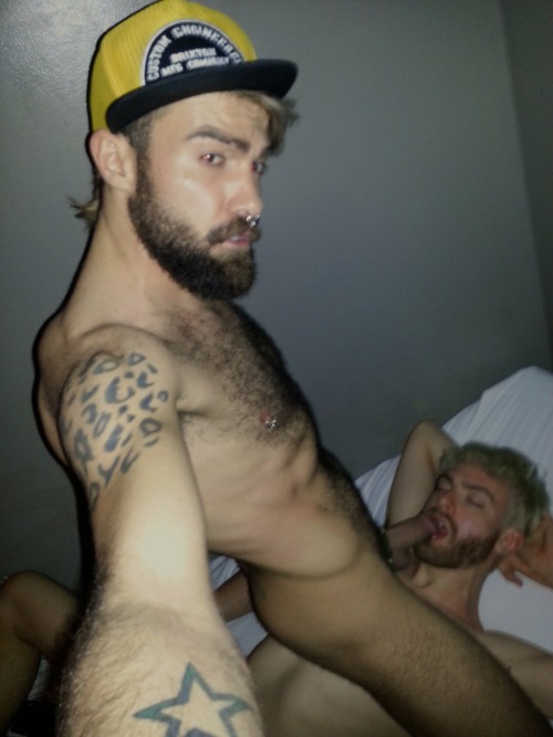 chitownslutchuck:  some more from last night with #fhread