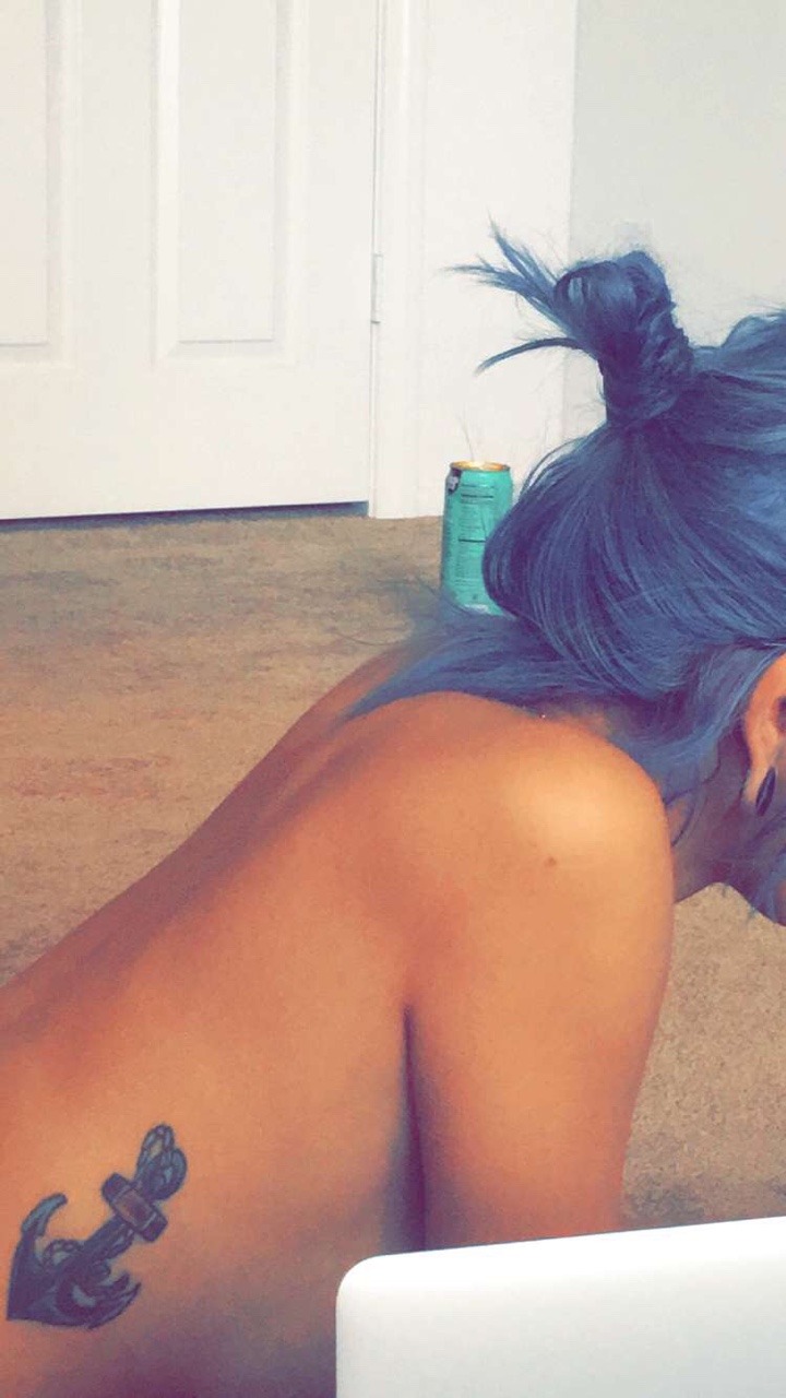 unpluggedhalo:  sunsets and @janicexxx