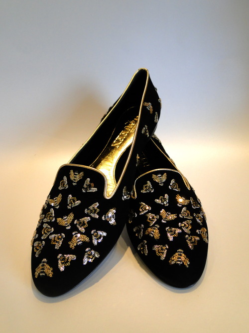 atelierentomologica: Alexander McQueen embroidered bee slippers