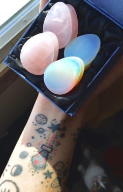 eilykjenkins:  Just got my rose quartz and opalite teardrop plugs from Arctic Buffalo and they are the loveliest. Even my cat is interested. ✨💧💕
