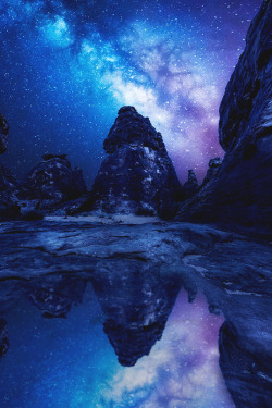 italian-luxury:Milky Way Reflection | Italian-Luxury | Instagram | Photographer