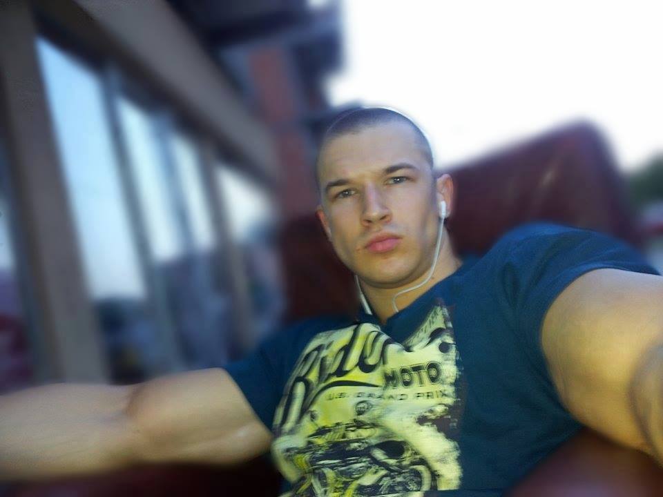 serbian-muscle-men:  Serbian bodybuilder Stefan