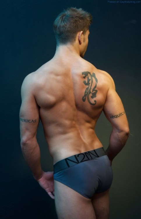 http://sexmachineguy.tumblr.com/post/78831209338