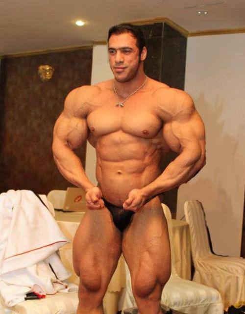 the-swole-strip:  http://the-swole-strip.tumblr.com/  Mounds of muscle in all the right places, Grrrrrrrr Woof