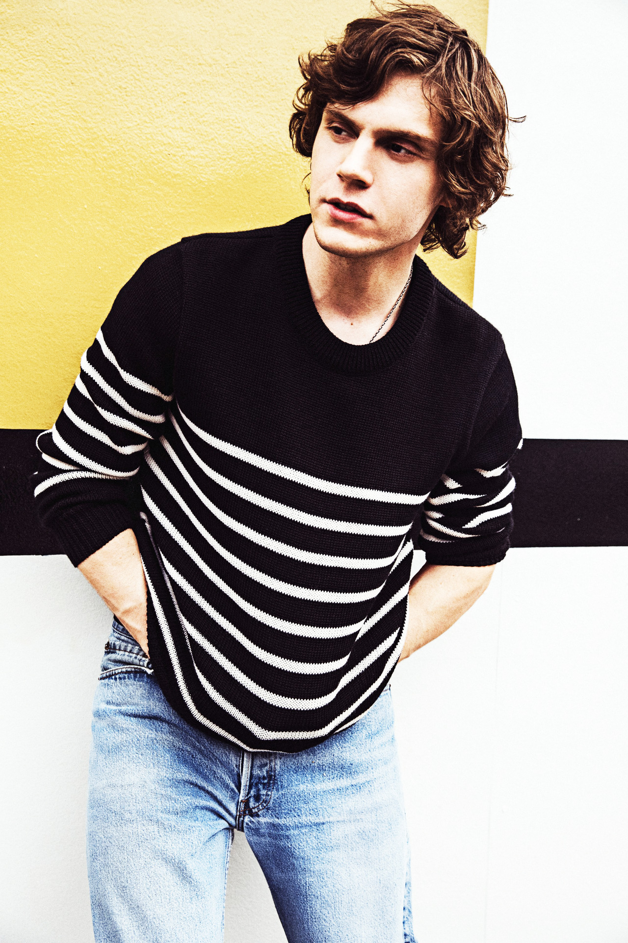 milesdmorales:Evan Peters by Victoria Stevens for GQ (August 2018).