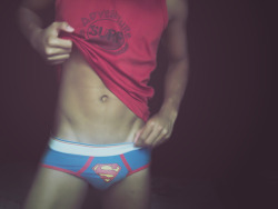 wasabiyoursushi:  I’ve always wanted those superman undies. xD  Ji