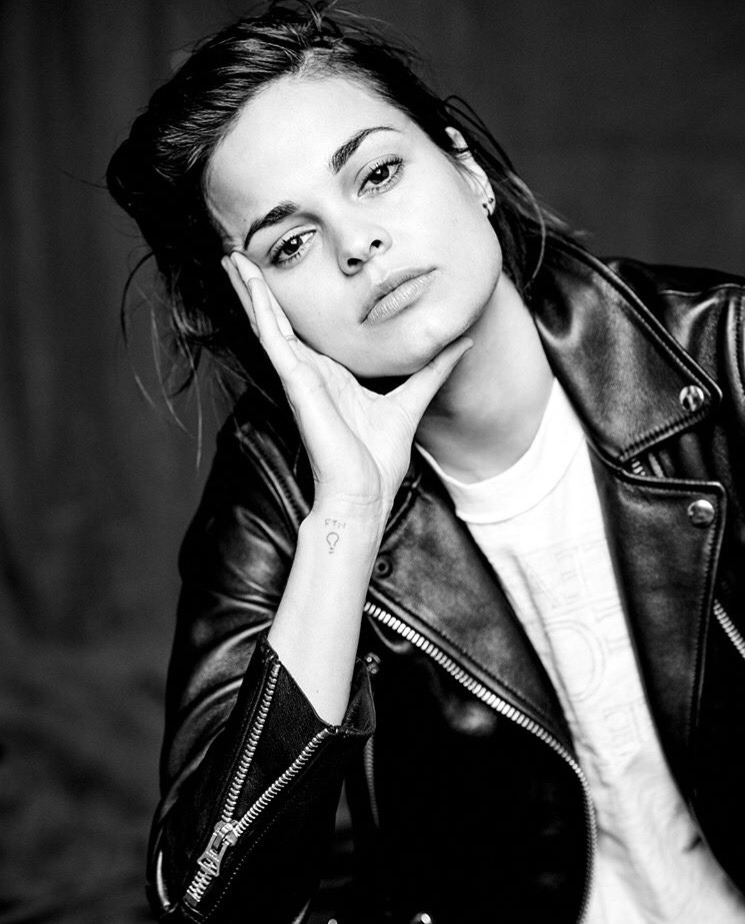 mykingisaqueen:  Lina Esco 😍😜