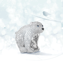 chopardredcarpet:  Laying calmly, this polar bear from Animal World collection has no fear of the cold with its fur of sparkling diamonds. Now at Harrods London.