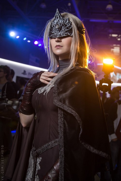 zep-hindle:  photos - SeiPhoto Artorias - me,    Yurie, the Last Scholar   - @vardaelbereth​, Alfred -   Marat Zaborovski  ,   Yuria of Londor   -   Jenia Mashina, Abysswatcher -   Max Torzhkov, Firekeeper - Verisa,   Nashandra - Suok,  