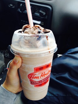 p-raise:  New obsession: Frozen hot chocolate 