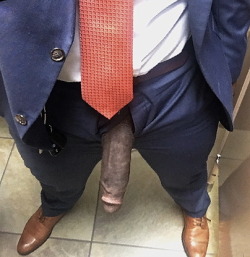 blkbeardaddy:  OFFICE BEEF  Yes mmm