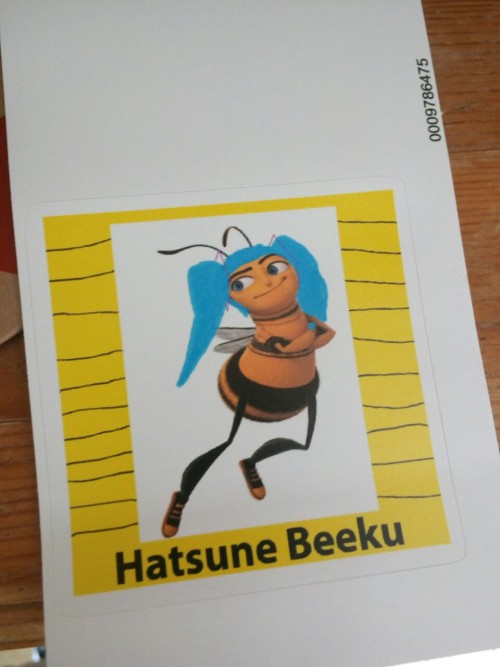 monochrome-miku:A sticker can only be used once. What should I do with it?