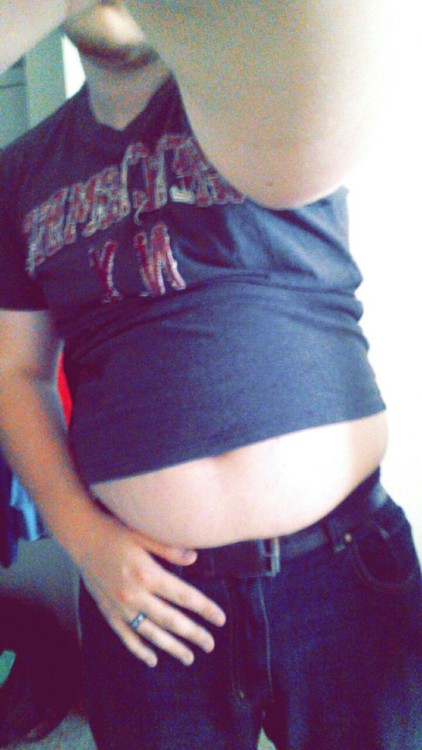 twochubsforyou:  :) need more food 