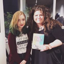 taryndraws:  So this really happened today…I met @rainbowrowell!!