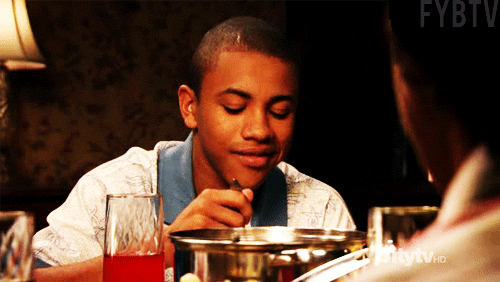 anime-love-me:  Na realidade… [Todo Mundo Ama o Chris] ♥  