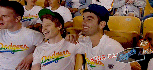 #youtube#dodgers#kiss cam#*