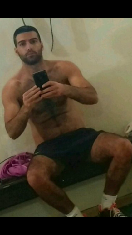 I want to be dominated by a sexy sweaty Arab guy at the gym. Grabbing me after he saw me checking hi