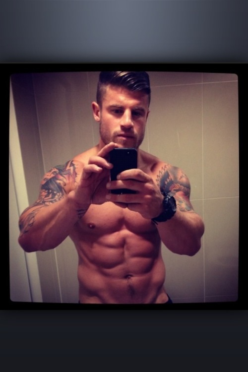 laydee4tradiez: Ripped and inked