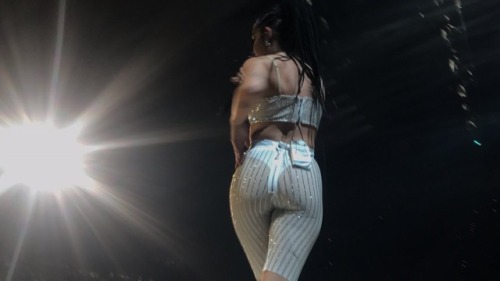 Halsey’s incredible ass