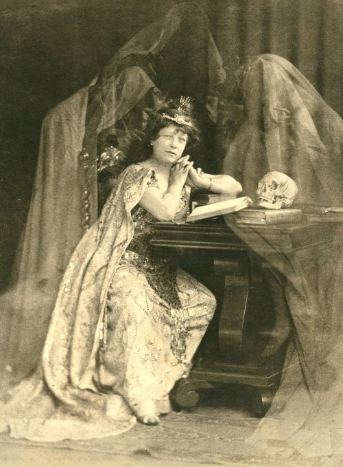 XXX Adelaide Herrmann, the Queen of Magic (1853–1932) photo