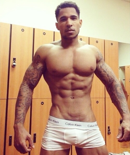 XXX luvphattazz:  Damn that man sexy….. photo