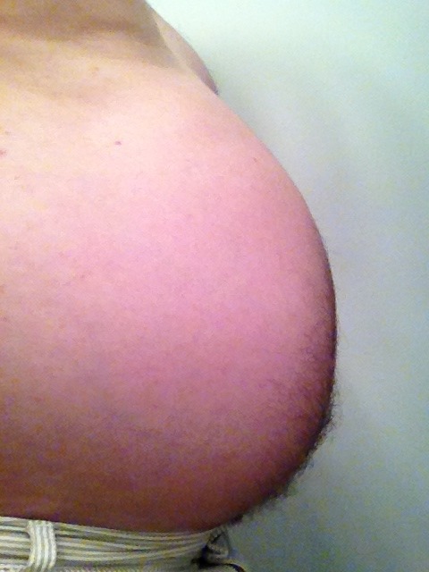 gainer-cub:  Latest pics from being really full. 