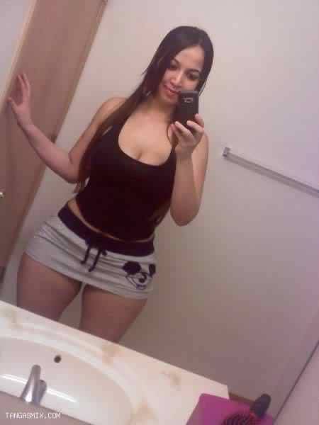 juicycurvyculonas:  jokerswyld:  FUUCCKK!!!!  YES SHE IS!