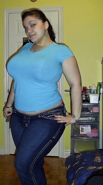 goldieloc:  thick and sexy  Thick sexiness