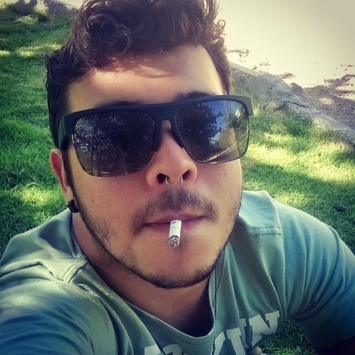 et-de-venus:  👽🚬