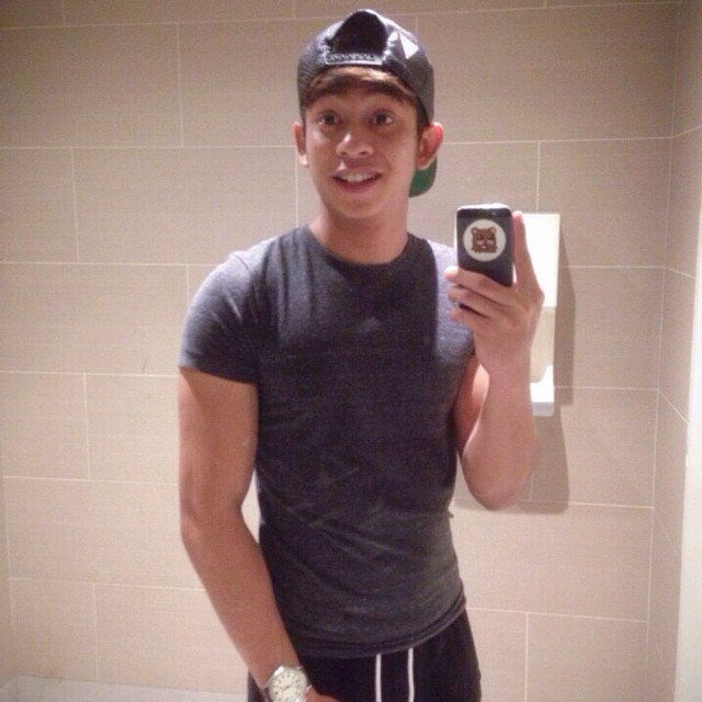 merlionboys:  Another boy with some kind of post gym transformation. Still cute.