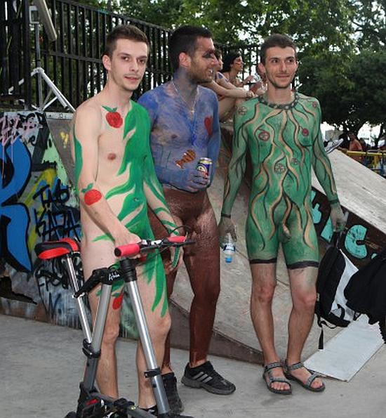 smileyouroncamerablog:  Painted Bodies