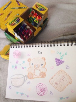 littlesweeheart:  princessshh:  Little girl day dreams~  So many crayons. 💖😍💖 I’m in love.