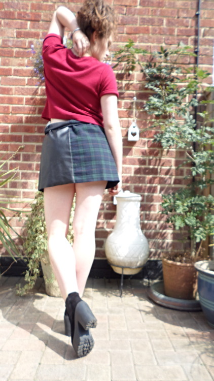 Todays outfit post, its a little colder where I live today so I can wear my tartan and leather mini.