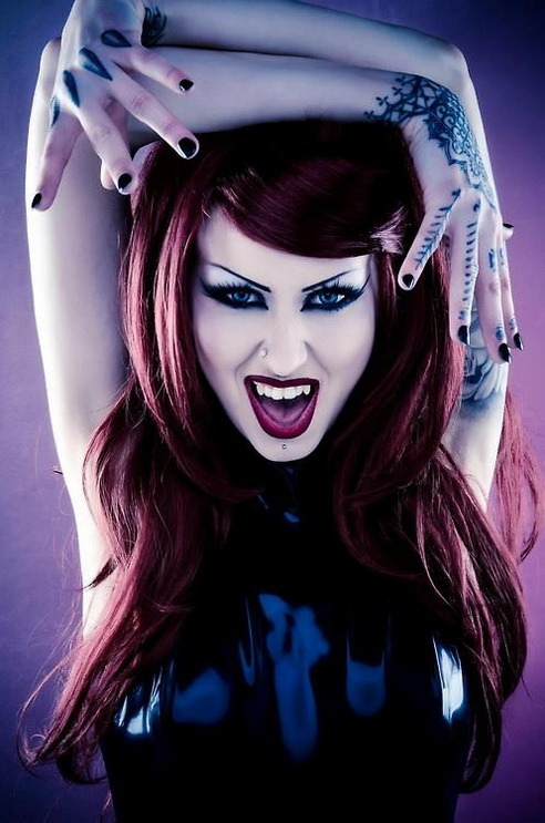 alt-dolls:  Alternative girl http://bit.ly/1xjCqhE